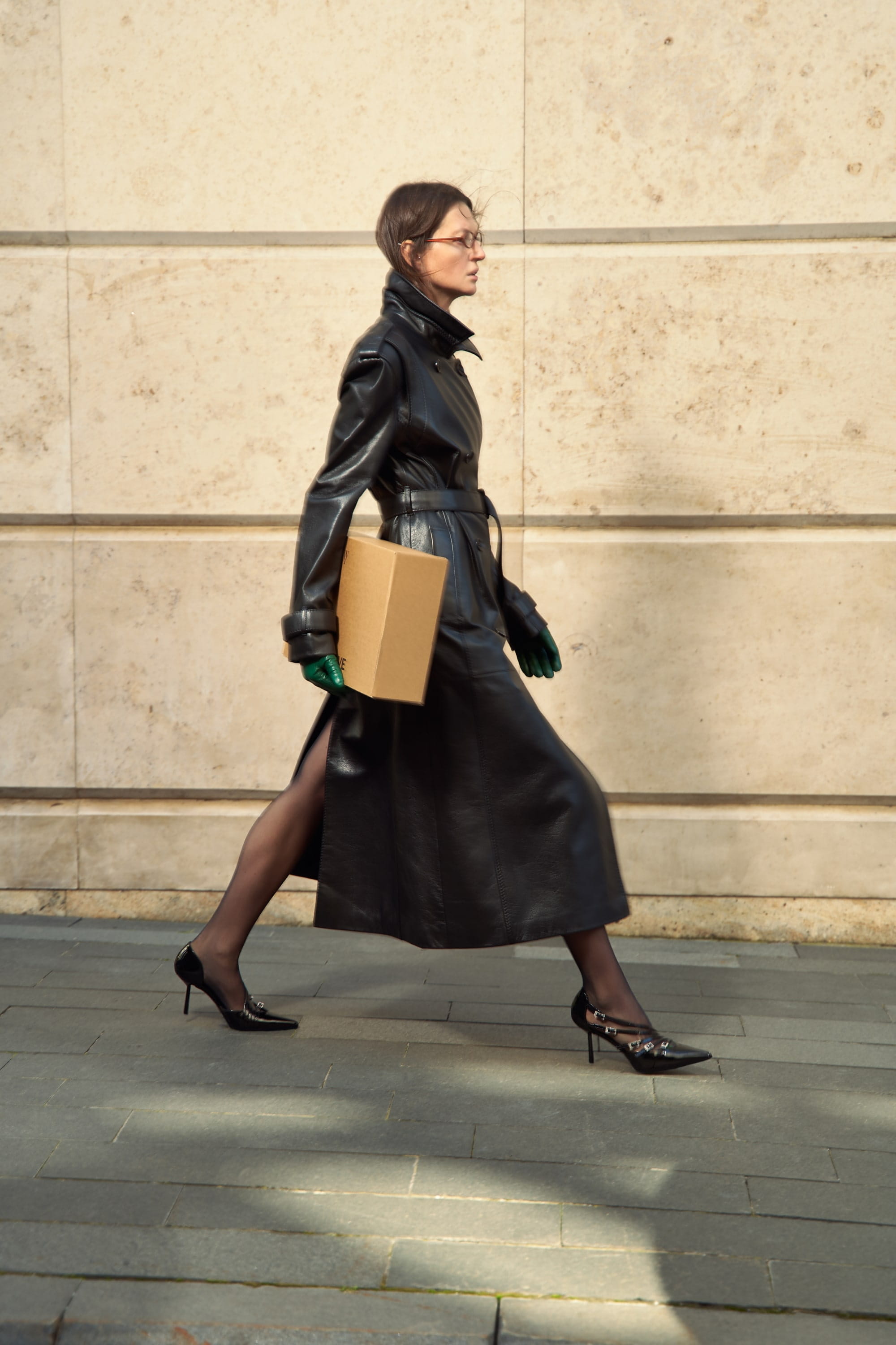 LOOK16